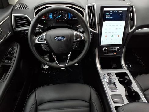 Used 2021 Ford Edge SEL image 24