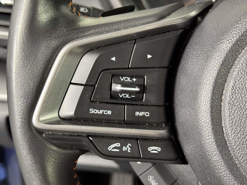 Used 2020 Subaru Crosstrek 2.0i Limited w/ Moonroof Package w/Navigation AWD/4WD image 22
