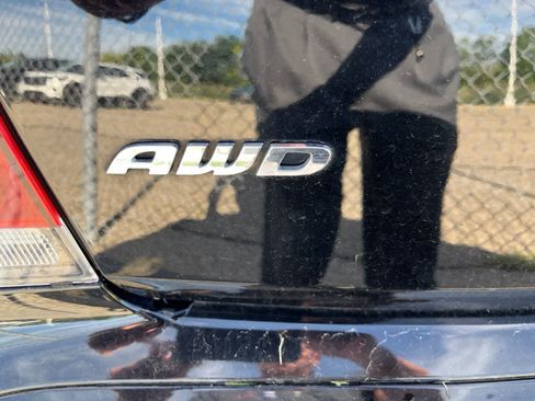 Used 2019 Chrysler 300 S w/ 300S Premium Group 2 AWD/4WD image 12