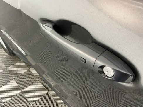 Used 2018 Jeep Compass Latitude w/ Popular Equipment Group image 11