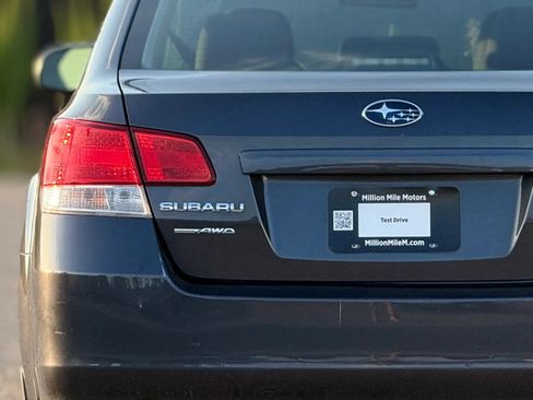 Used 2011 Subaru Legacy 2.5i Premium w/ All-Weather Pkg AWD/4WD image 13