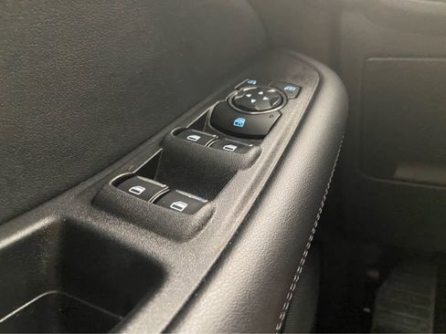 Used 2024 Ford Edge SEL image 36