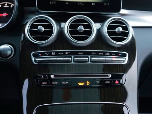 Used 2016 Mercedes-Benz GLC 300 4MATIC image 26