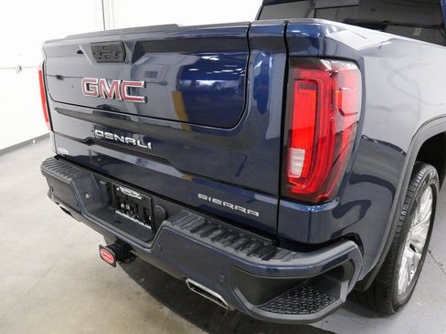 Used 2020 GMC Sierra 1500 Denali w/ Denali Ultimate Package image 9