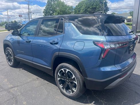 New 2026 Chevrolet Equinox LT w/ Convenience Package II FWD image 3