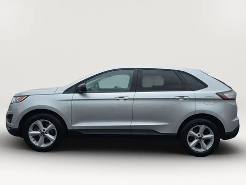 Used 2018 Ford Edge SE FWD image 5