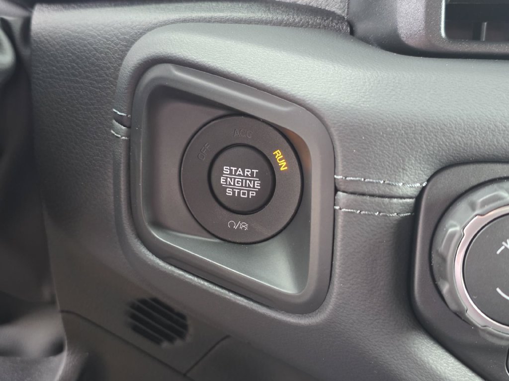 New 2026 Jeep Wrangler Unlimited Sahara AWD/4WD image 26