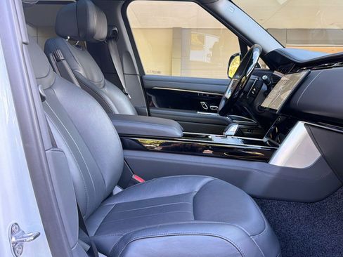 Used 2025 Land Rover Range Rover Autobiography AWD/4WD image 31