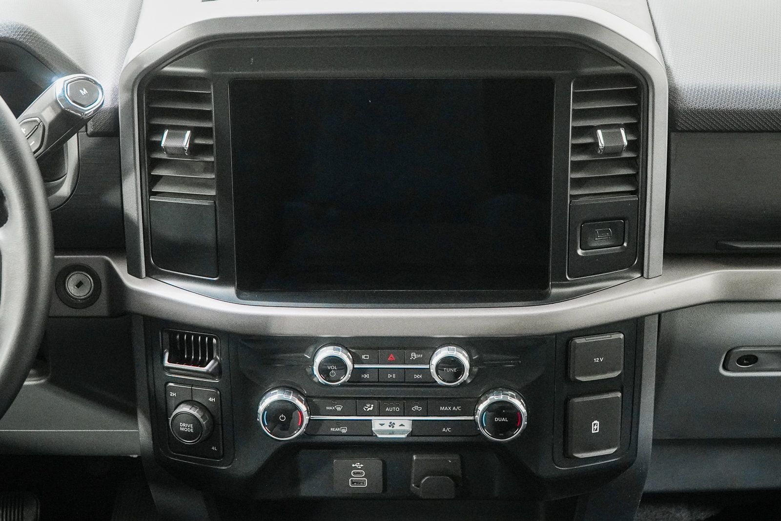 Used 2025 Ford F150 XLT w/ Equipment Group 301A Standard AWD/4WD image 25