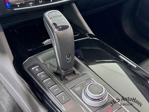 Used 2022 Maserati Levante Modena image 21