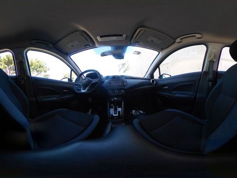 Used 2025 Nissan Versa SV image 41