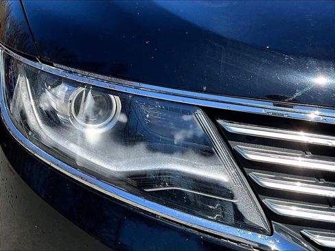 Used 2016 Lincoln MKX Reserve w/ Technology Package AWD/4WD image 27