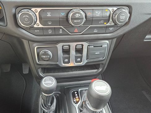 New 2026 Jeep Wrangler Sport AWD/4WD image 17