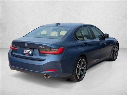 Used 2023 BMW 330i xDrive Sedan w/ Premium Package AWD/4WD image 5