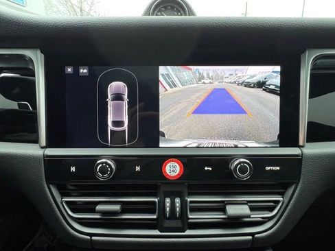 Used 2023 Porsche Macan S image 26