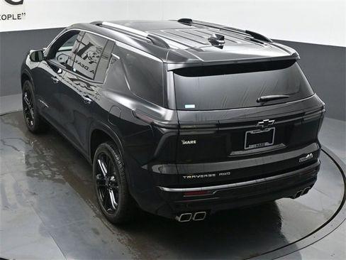 New 2025 Chevrolet Traverse High Country w/ LPO, Floor Liner Package image 20