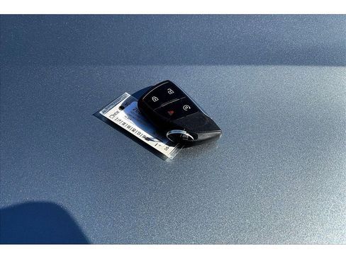 Used 2025 Buick Envision Preferred AWD/4WD image 34