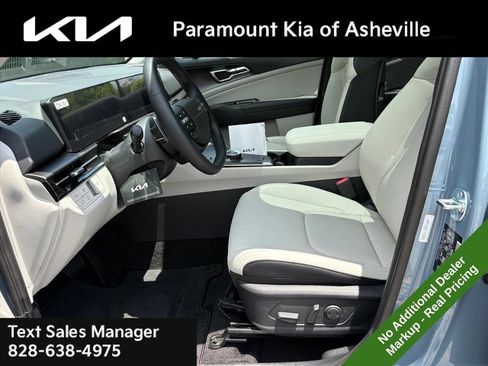 New 2026 Kia Sportage EX AWD/4WD image 18