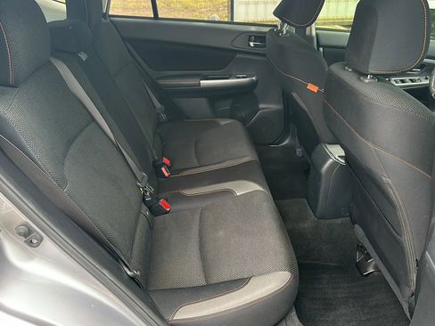 Used 2017 Subaru Crosstrek 2.0i Premium AWD/4WD image 19