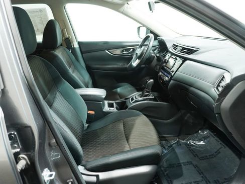 Used 2017 Nissan Rogue SV AWD/4WD image 11