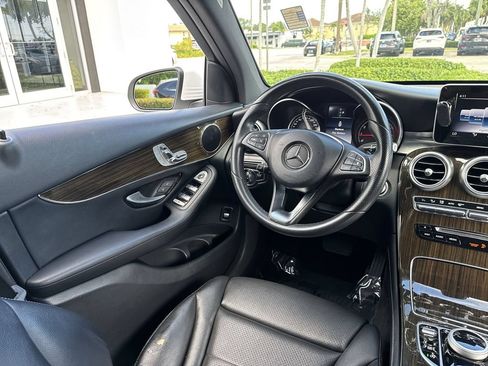 Used 2018 Mercedes-Benz GLC 300 image 21