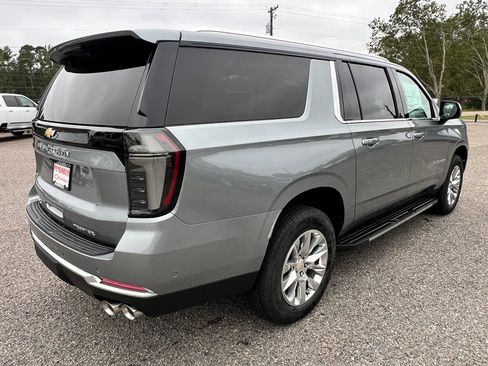 New 2026 Chevrolet Suburban Premier w/ Sun And Tow Package image 21