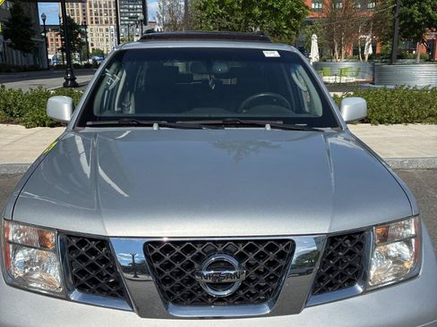 Used 2007 Nissan Pathfinder LE w/ LE Navigation Pkg AWD/4WD image 9