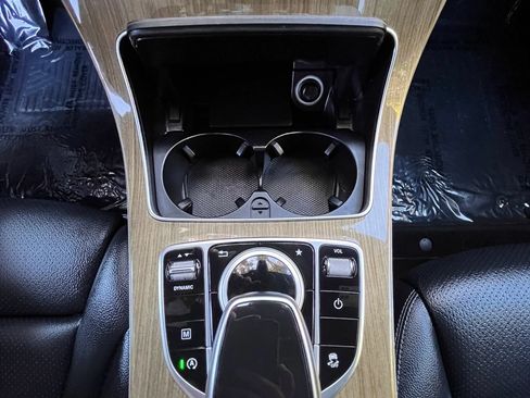 Used 2018 Mercedes-Benz GLC 300 image 17