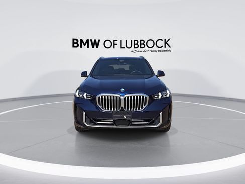 Used 2024 BMW X5 xDrive40i w/ Premium Package AWD/4WD image 3