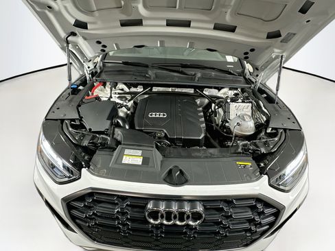 Used 2024 Audi Q5 2.0T Premium w/ Convenience Package AWD/4WD image 33