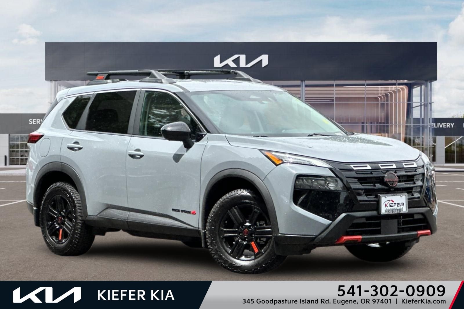Used 2026 Nissan Rogue SV AWD/4WD image 1