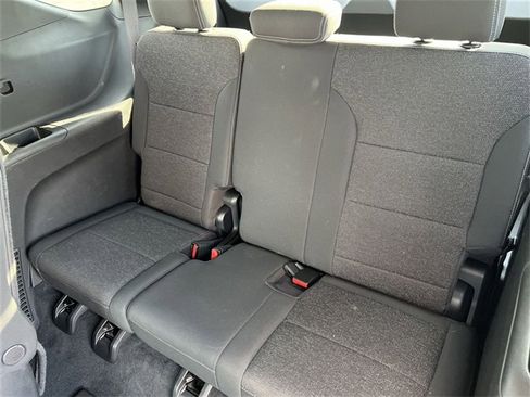 Certified 2025 Chevrolet Traverse LT image 23