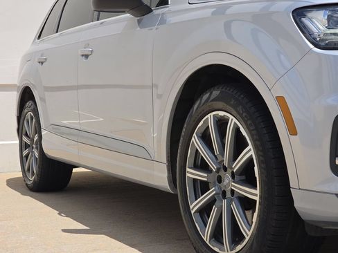 Used 2018 Audi Q7 3.0T Prestige w/ Prestige Package AWD/4WD image 42