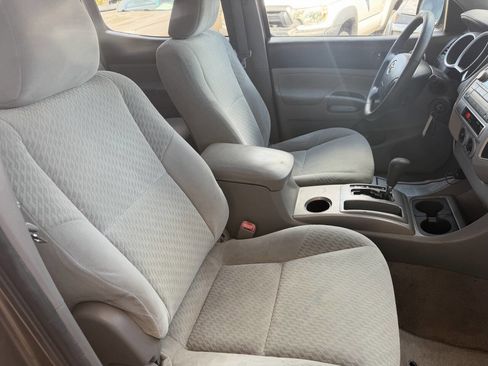Used 2010 Toyota Tacoma PreRunner RWD image 10