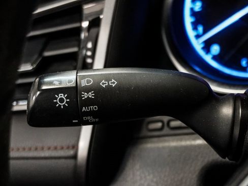 Used 2020 Toyota Camry LE image 18