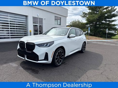 Certified 2025 BMW X3 xDrive30i w/ Premium Package AWD/4WD image 1