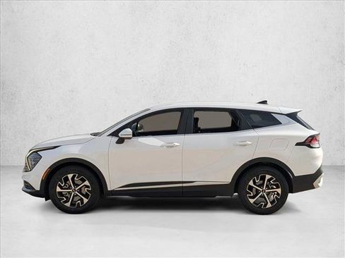 Used 2025 Kia Sportage EX FWD image 8