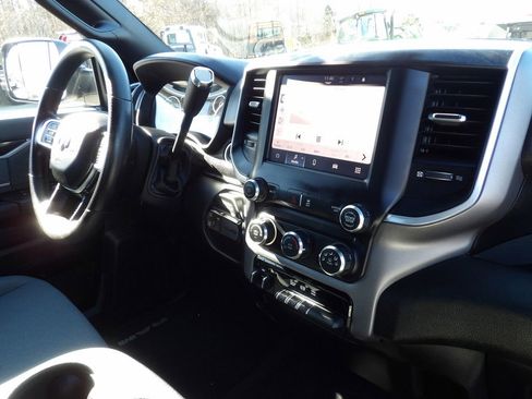 Used 2022 RAM 3500 Big Horn image 26