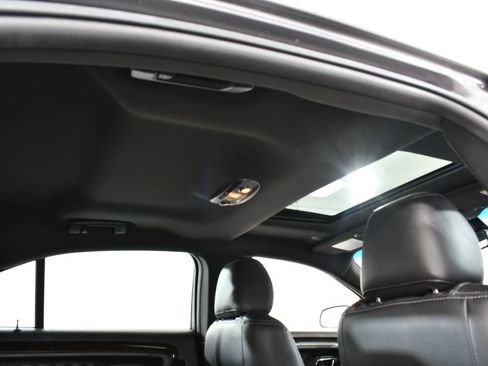 Used 2013 Ford Taurus Limited FWD image 18
