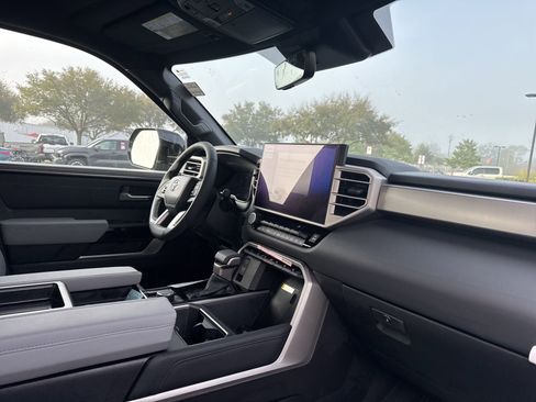 New 2025 Toyota Tundra Limited image 33