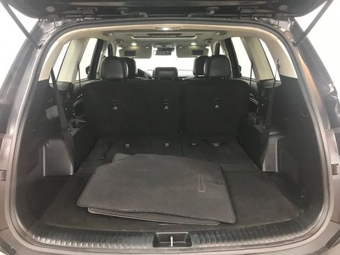 Used 2020 Kia Telluride S w/ S 8 Passenger Seating Package image 35