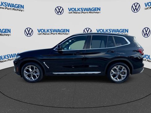 Used 2022 BMW X3 xDrive30i w/ Convenience Package AWD/4WD image 3