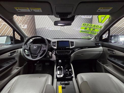 Used 2017 Honda Ridgeline RTL-E image 21