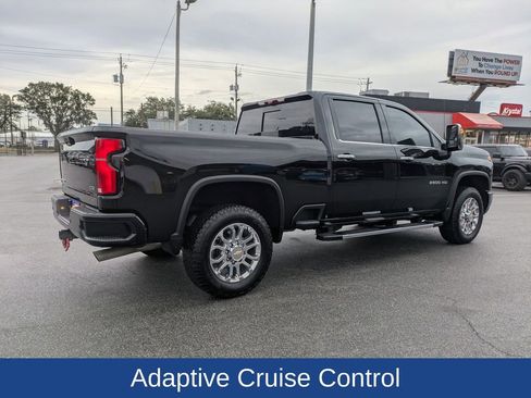 Used 2024 Chevrolet Silverado 2500 LTZ w/ LTZ Plus Package image 4