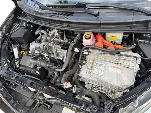 Used 2016 Toyota Prius C Two image 13