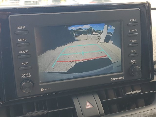 Used 2021 Toyota RAV4 LE FWD image 14