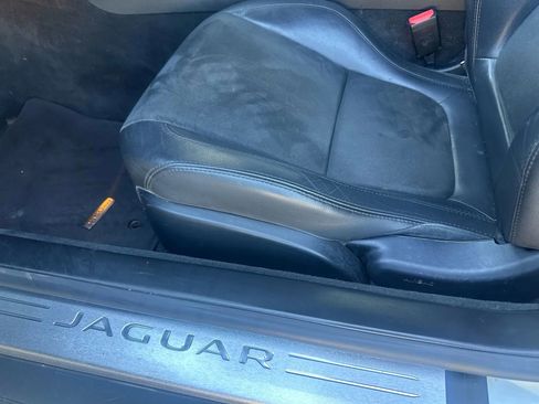 Used 2016 Jaguar F-TYPE Coupe image 16