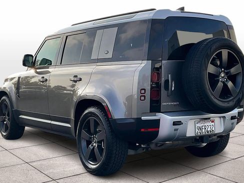 Used 2023 Land Rover Defender 110 SE image 14