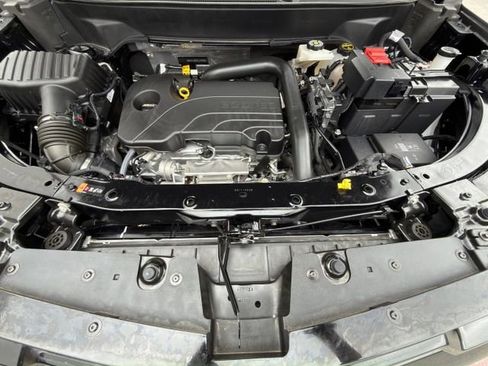 Used 2025 Chevrolet Equinox RS w/ Safety and Technology Package image 29