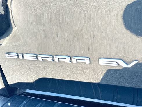 Used 2026 GMC Sierra EV Denali AWD/4WD image 32